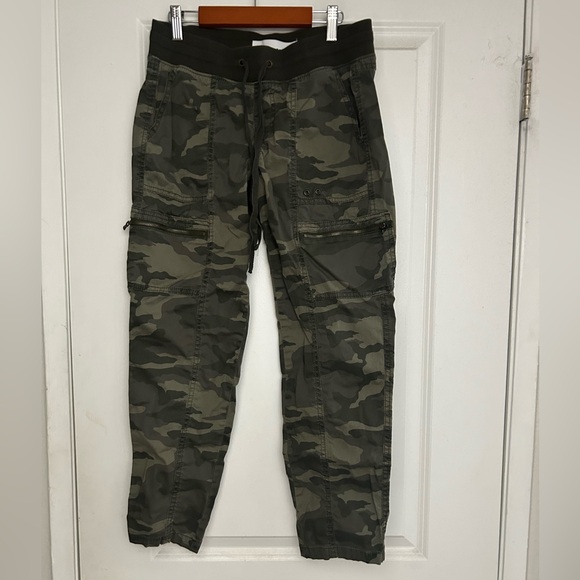 Sonoma Pants - (3 for $25 sale) Sonoma Camo Cargo Pants Size 4